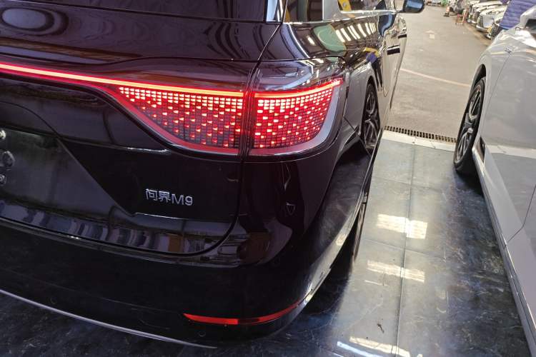 Used Hima AITO M9 2024 Range-Extended Ultra Version 52 kWh 6-Seater Model