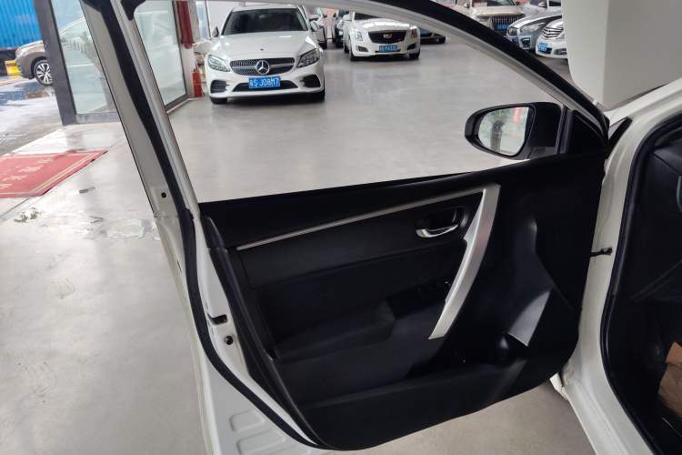 Used Toyota Levin 2017 Revised 185T CVT Elite Edition China V Standard