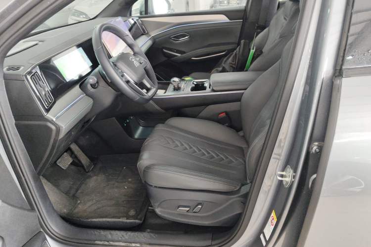 Used BYD Song L DM-i 2025 Intelligent Driving Version 160 km Beyond-Range Type
