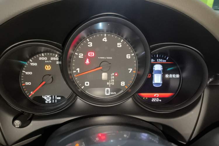 Used Porsche Macan 2016 Macan 2.0T
