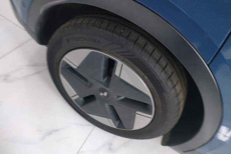 Used ONVO L60 2024 60 kWh Rear-Drive Version
