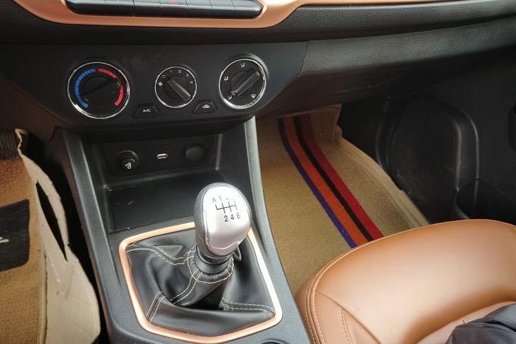 Used Great Wall Wingle 7 2022 2.0T Diesel Two-Wheel Drive Practical Version Big Double Cab GW4D20M
