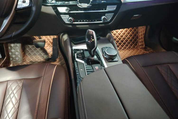 Used BMW 5 Series 2020 530Li Leading Edition Luxury Package
