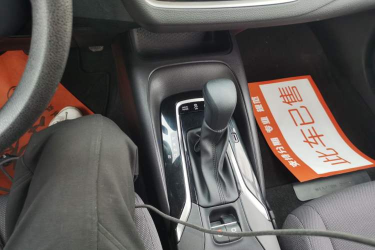 Used Toyota Levin 2022 Dual-Motor 1.8H E-CVT Leading Edition
