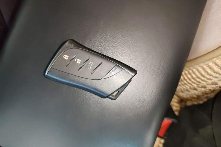 Used Lexus ES 2020 300h Premier Edition
