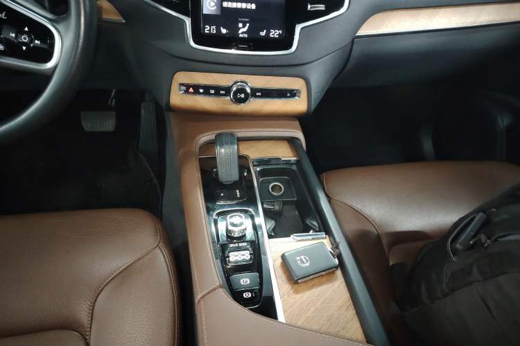 Used Volvo XC90 2021 B6 Zhiyi Luxury Edition 7-Seater
