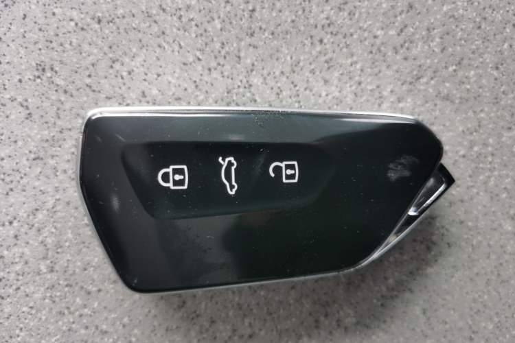 Used Volkswagen Passat 2025 Pro 380TSI Dragon Supreme Edition
