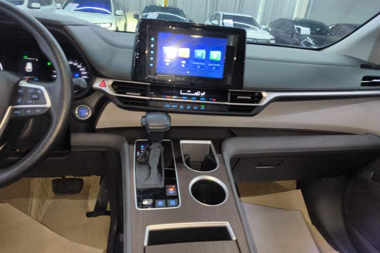 Used Toyota Sienna 2021 2.5L Hybrid Comfort Edition