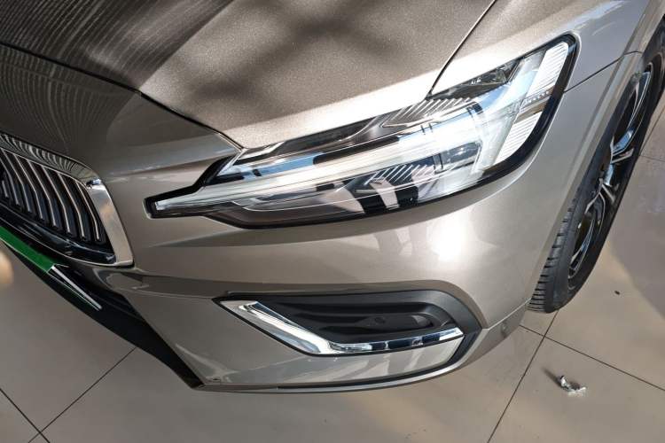 Used Volvo S60 2021 T4 Zhiyi Luxury Edition
