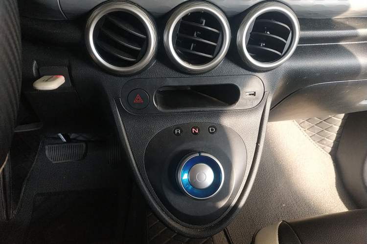 Used ORA Black Cat 2021 301 km Basic Version
