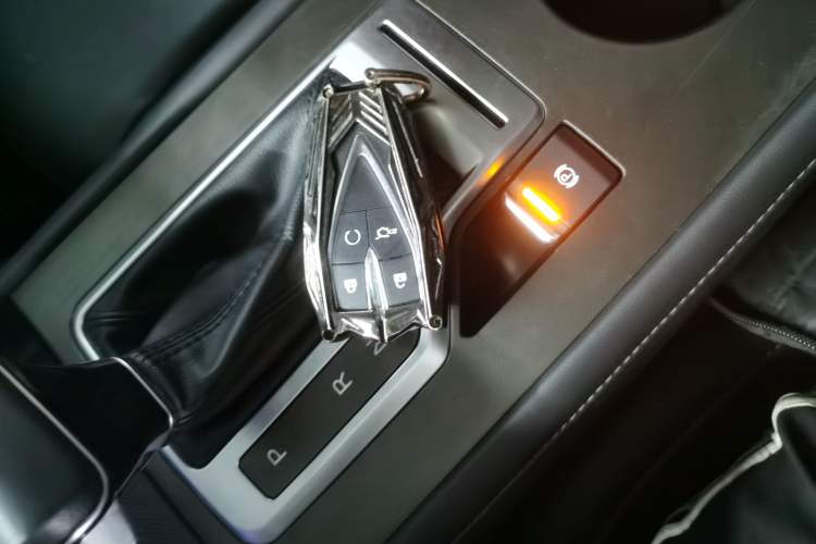 Used Changan CS35PLUS 2021 Honor Million Edition 1.6L CVT Luxury Model
