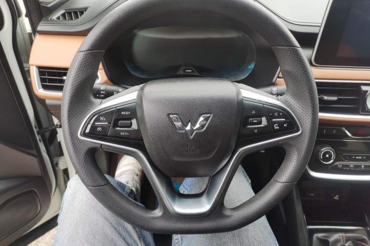 Used Wuling Hongguang S3 2018 1.5L Manual Luxury Model China V Standard