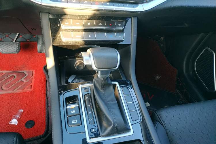 Used Sinotruk VGV U70 2020 1.5T Automatic Smart Enjoyment Elite Navigation Version 7 Seats
