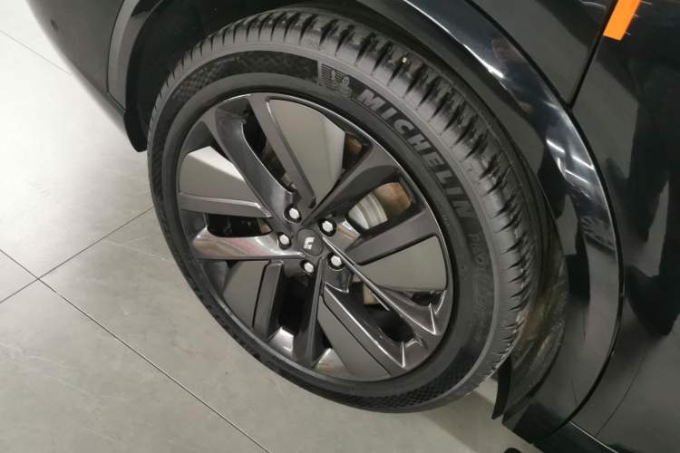 Used Li Auto L9 2024 Ultra Model
