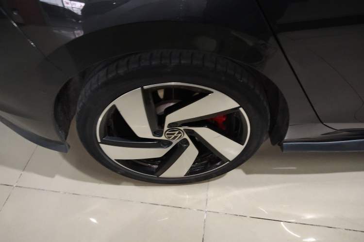 Used Volkswagen Golf GTI 2021 Facelift 380TSI DSG GTI
