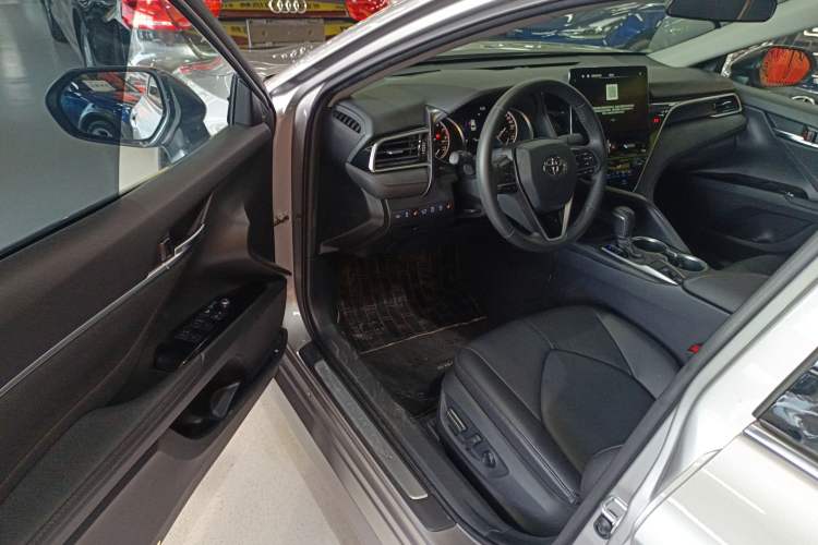 Used Toyota Camry 2021 2.0G Luxury Edition