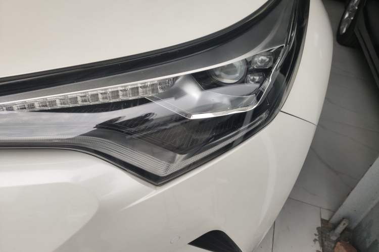 Used Toyota C-HR 2020 2.0L Luxury Edition
