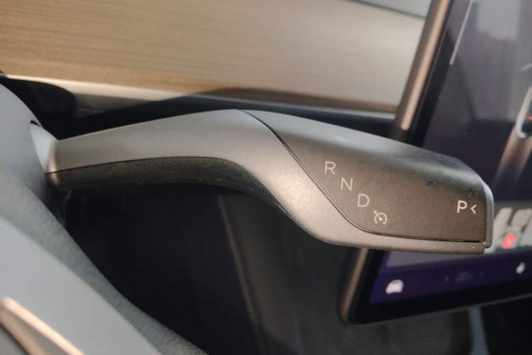 Used Tesla Model Y 2021 Long-Range All-Wheel-Drive Version 3D7