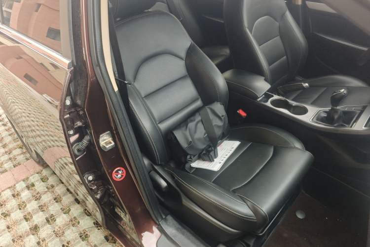 Used Geely Auto Emgrand 2018 1.5L Manual Upward Connect Edition
