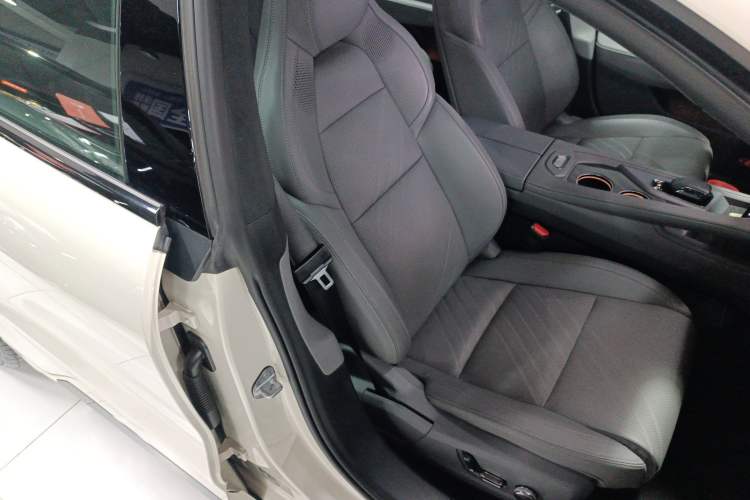 Used Zeekr 001 2025 WE Edition 100 kWh Rear-Wheel Drive
