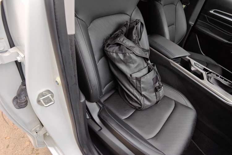 Used Geely Auto Emgrand 2023 4th Generation Champion Edition 1.5L CVT Prestige Model
