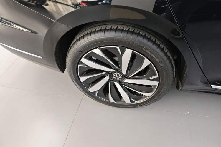 Used Volkswagen Passat 2022 330TSI Elite Edition Custom Version