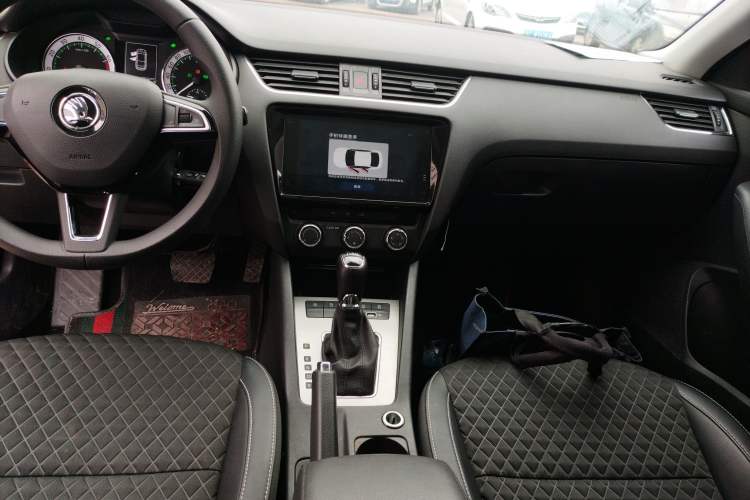 Used Skoda Octavia 2019 TSI230 DSG SmartDrive Luxury Edition China VI
