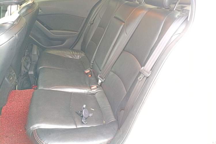 Used Mazda Mazda 3 Axela 2017 Sedan 1.5L Automatic Luxury Model China VI Standard