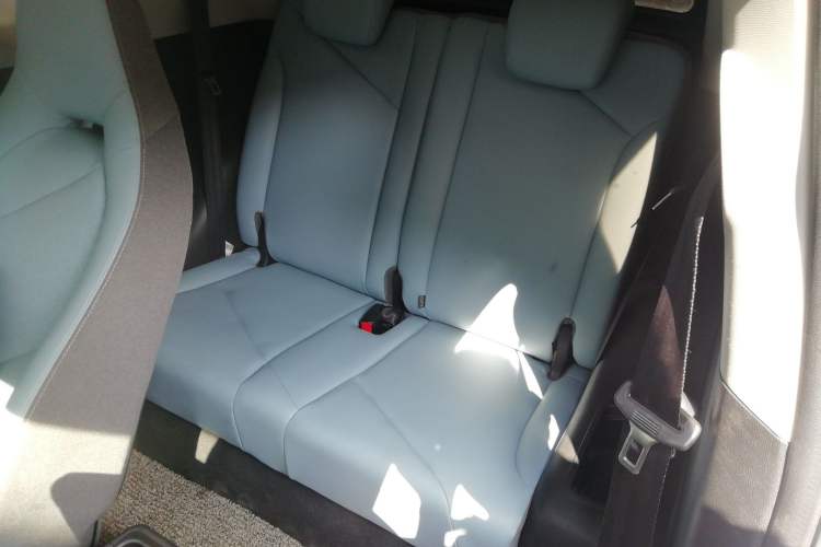 Used Chery Little Ant 2022 Restyled Version Sweet Pink Edition Half-Sugar Version 30.6 kWh 30 kW 301 km
