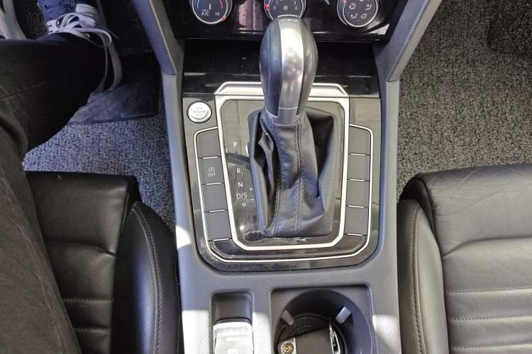 Used Volkswagen Magotan 2018 330TSI DSG Advanced Model
