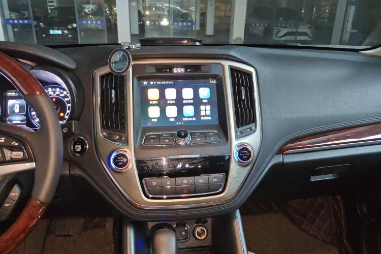 Used Changan CS95 2017 2.0T Four-Wheel Drive SmartDrive Edition