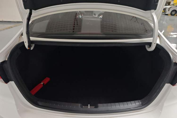 Used Hyundai Elantra 2018 1.4T Dual-Clutch Xuan Dong · Dynamic Edition
