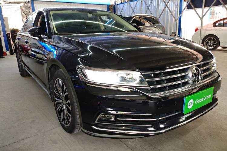 Used Volkswagen Phideon 2018 Revised Version 380TSI Two-Wheel Drive Business Edition
