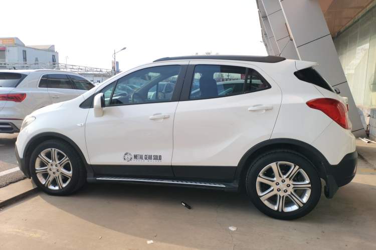 Used Buick Encore 2015 1.4T Automatic Two-Wheel Drive Urban Elite Version
