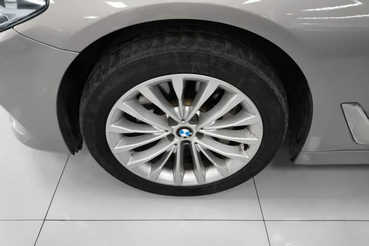 Used BMW 5 Series 2018 530Li Leading Edition Luxury Package
