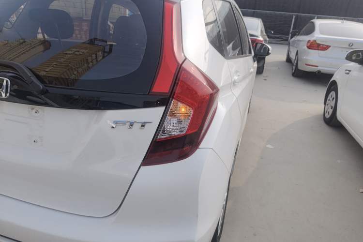 Used Honda Fit 2018 1.5L CVT Comfort Sunroof Version
