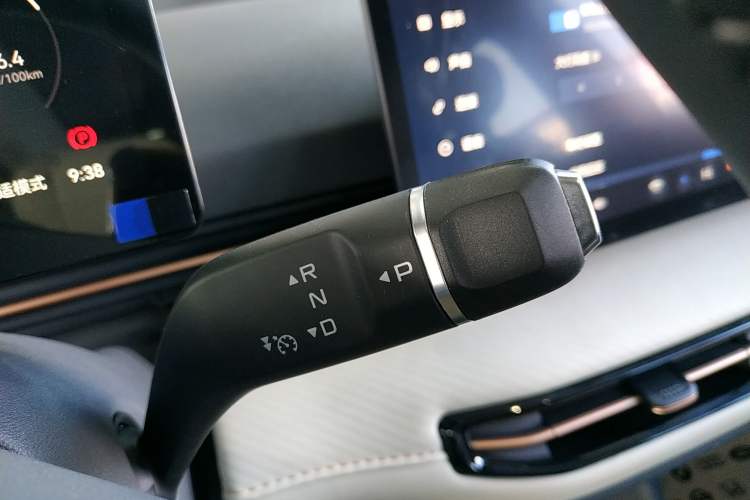 Used Bestune Yueyi 03 2025 565km Premium Edition