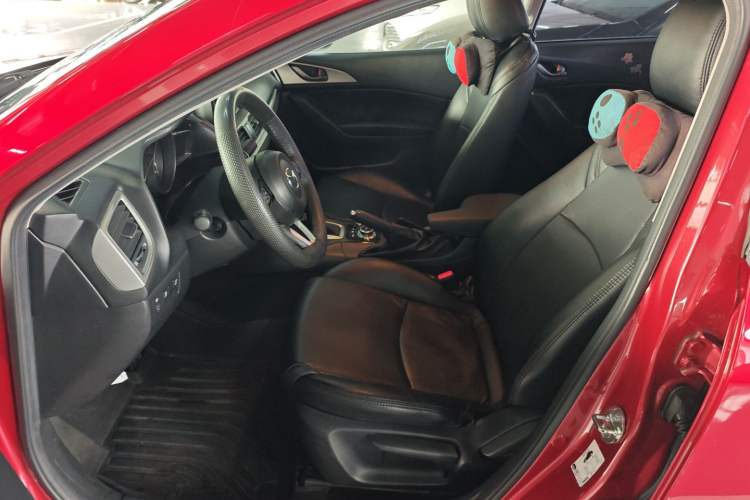 Used Mazda Mazda 3 Axela 2017 Sedan 1.5L Automatic Comfort Model China VI Standard
