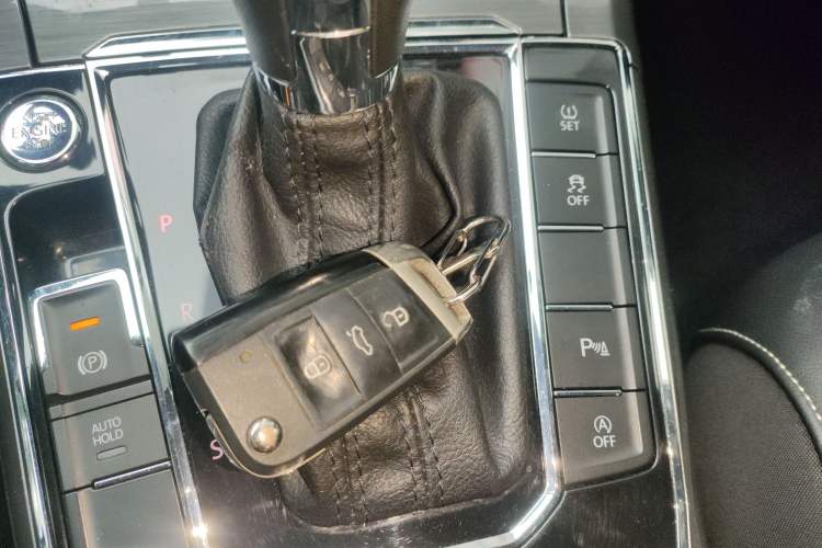 Used Volkswagen Passat 2017 330TSI DSG Luxury Edition
