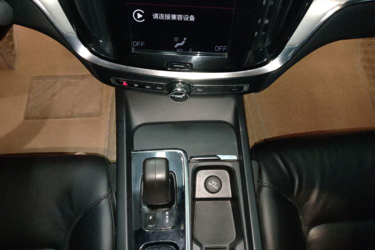 Used Volvo S60 2022 B4 Zhiyi Luxury Edition