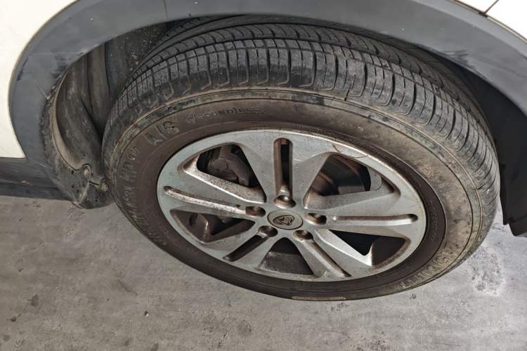 Used Oshan CX70 2016 1.6L Manual Luxury Model
