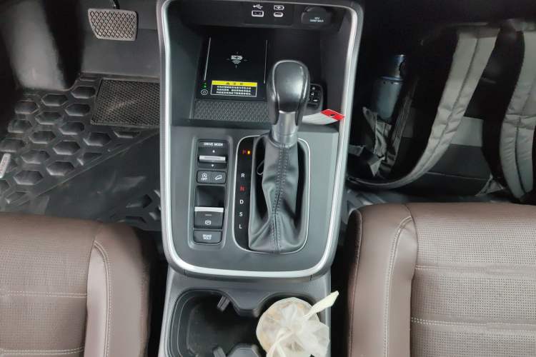 Used Honda CR-V 2023 240TURBO Two-Wheel Drive Deluxe Edition 7 Seats
