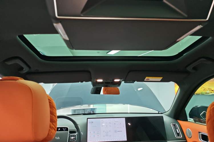 Used Li Auto L8 2023 Air model
