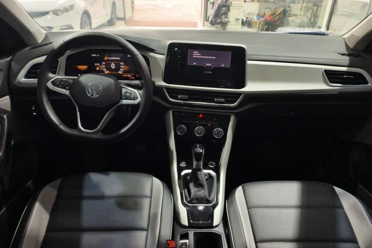 Used Volkswagen T-ROC 2024 280TSI DSG Two-Wheel-Drive Time Edition
