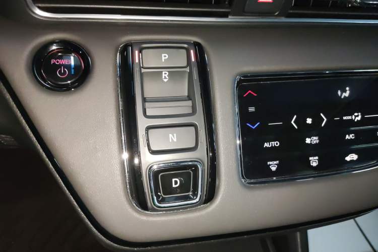 Used Honda Elysion 2024 2.0L eHEV Classic Edition