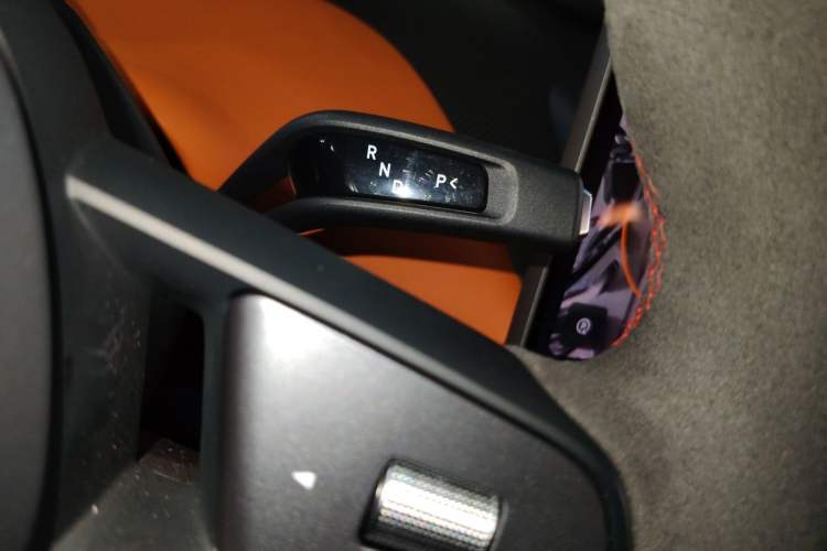 Used  YU7 2025 Ultra-Long Range High-Performance All-Wheel-Drive Max Edition
