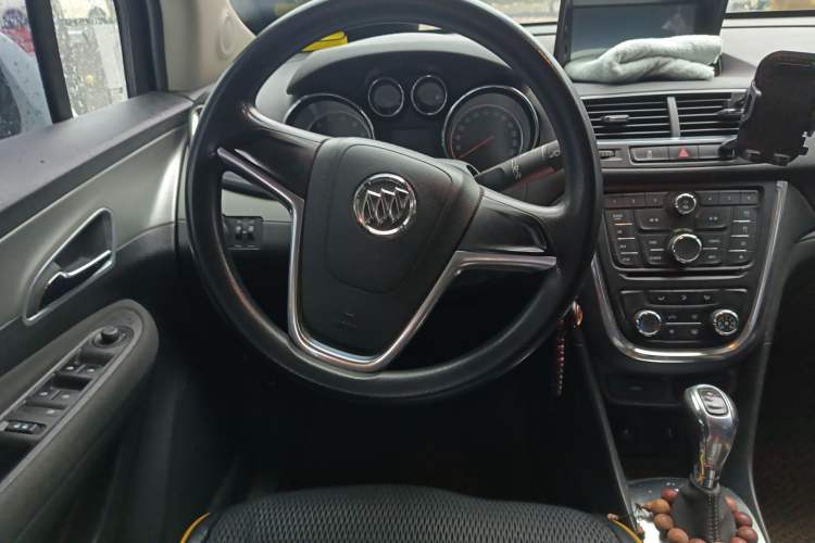 Used Buick Encore 2015 1.4T Automatic Two-Wheel Drive Urban Elite Version