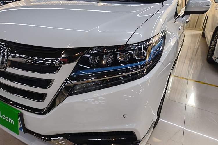 Used Honda Elysion 2019 2.0L Hybrid Supreme Edition
