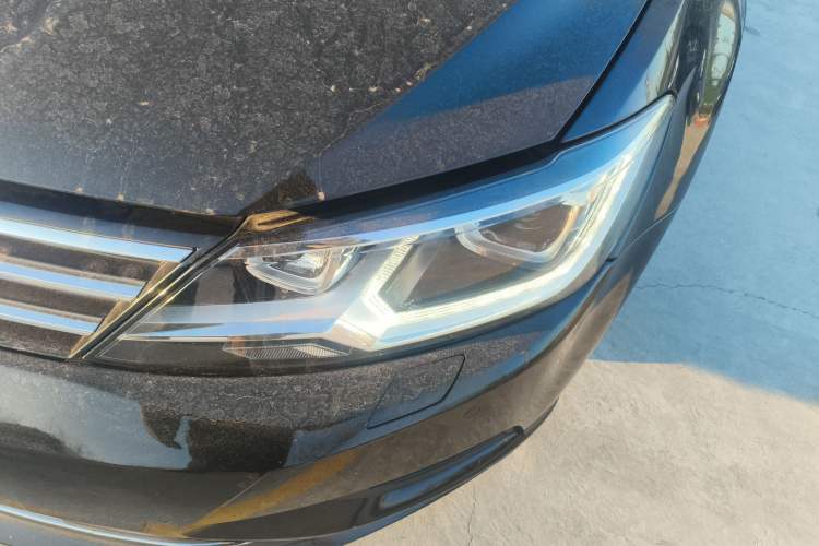 Used Volkswagen Lamando 2015 280TSI DSG Luxury Edition
