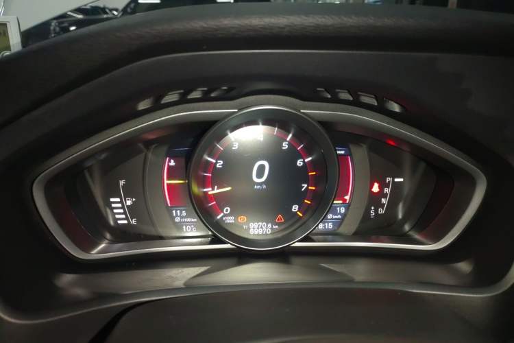 Used Volvo V40 2016 T3 Zhiyi Edition
